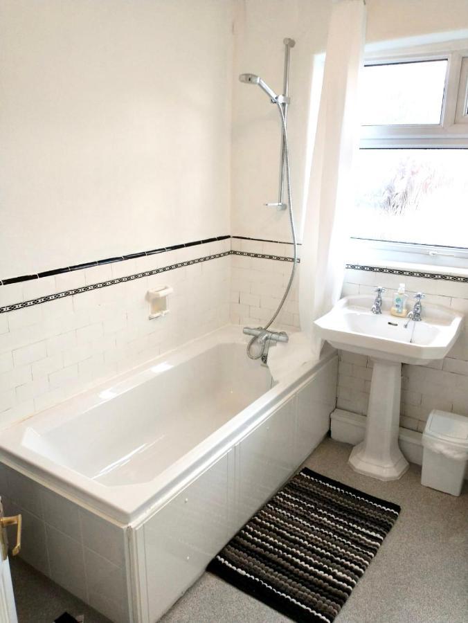 Lotus Home Wallasey Eksteriør bilde